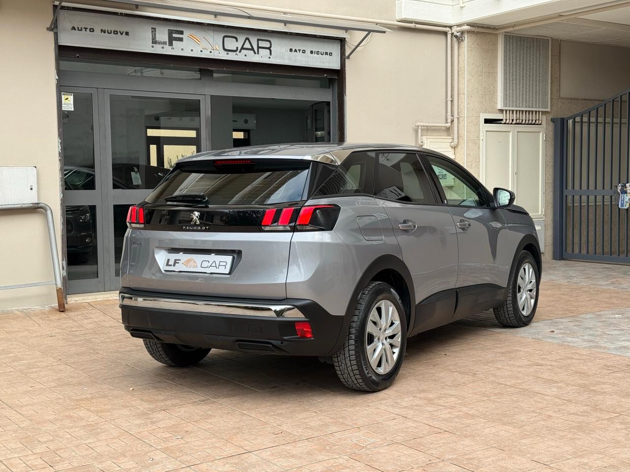 Peugeot 3008 1.5 BlueHDi 130 cv S&S EAT8 Active