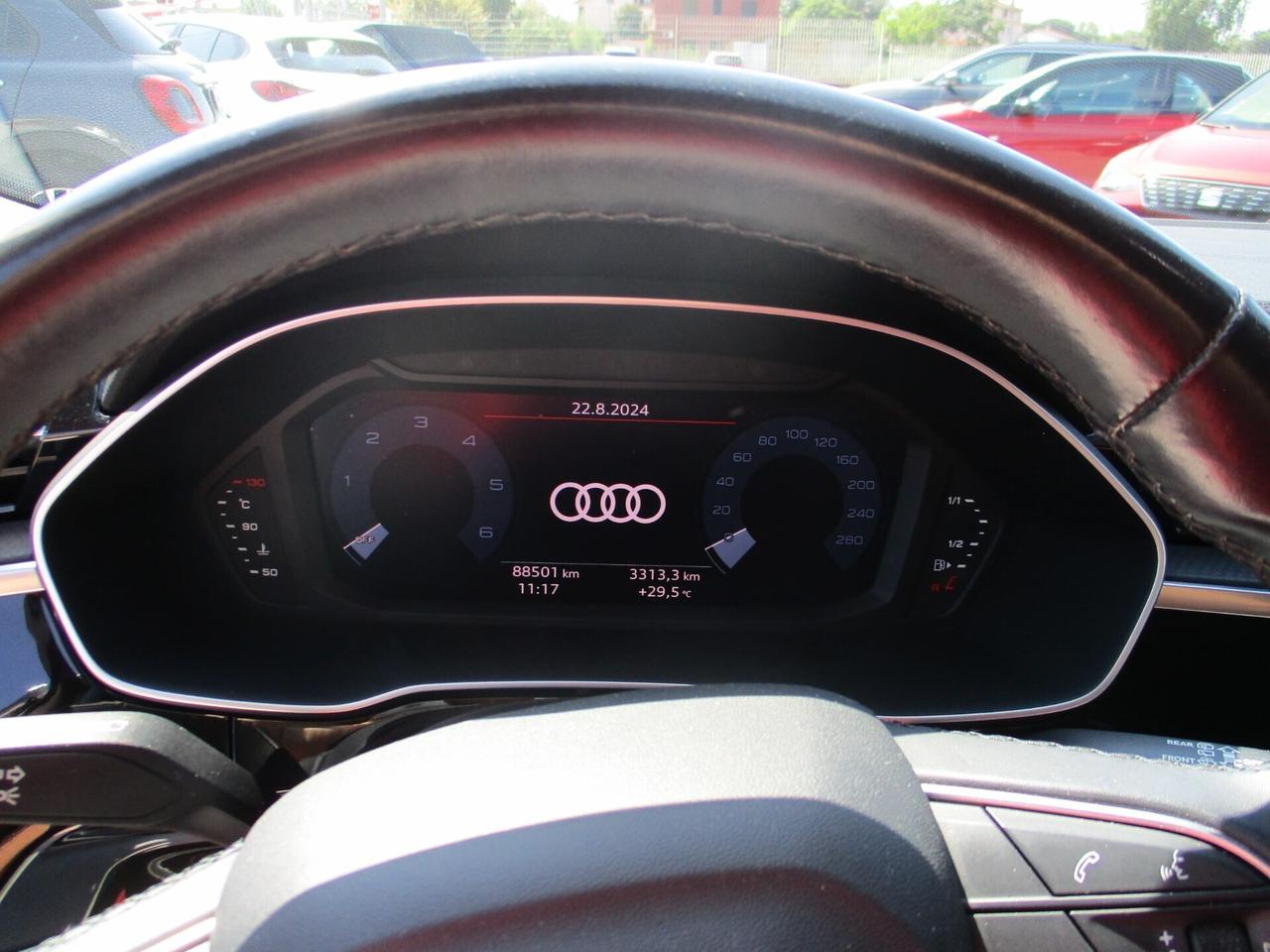 Audi Q3 35 TDI S tronic Business