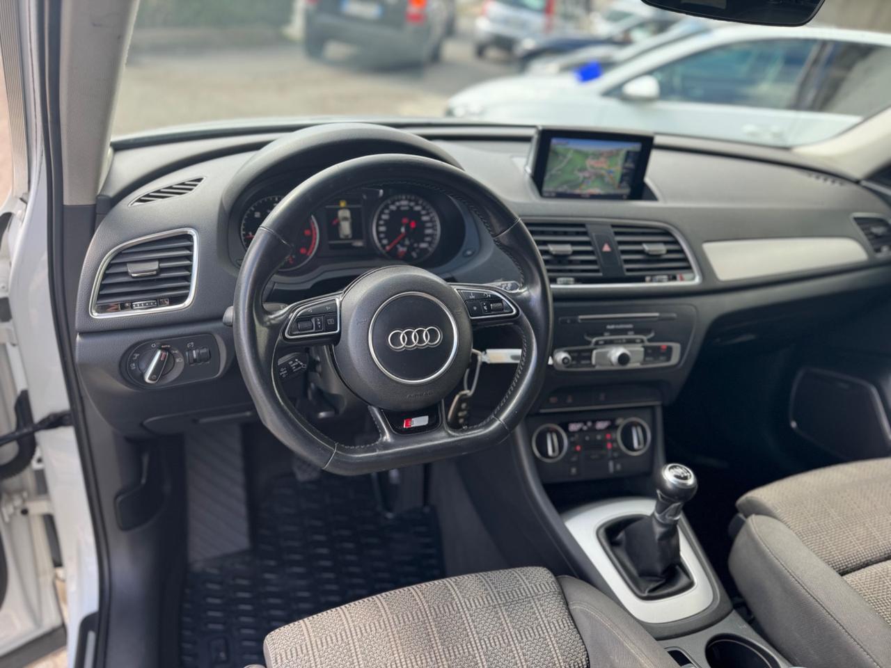 Audi Q3 2.0 TDI 150 CV S-Line