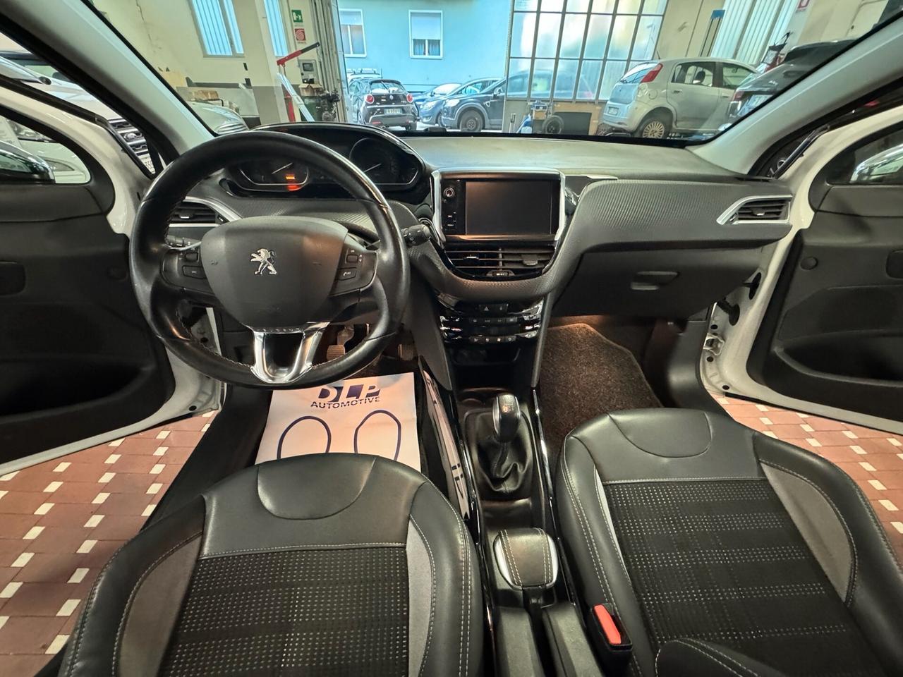 Peugeot 2008 PureTech 82 Allure - UNICO PROPRIETARIO