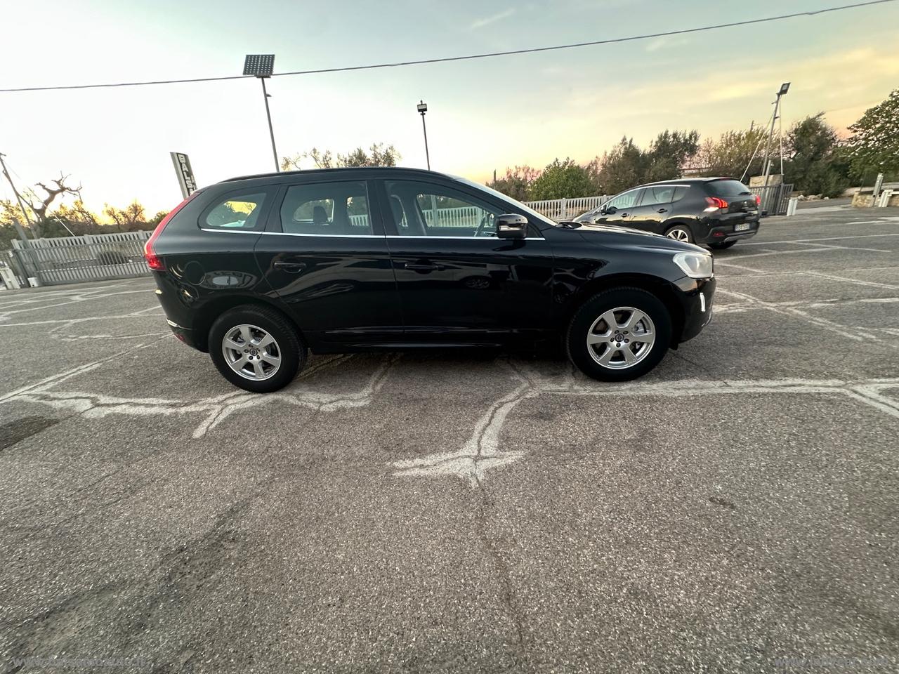 VOLVO XC60 AWD 2.4D Momentum
