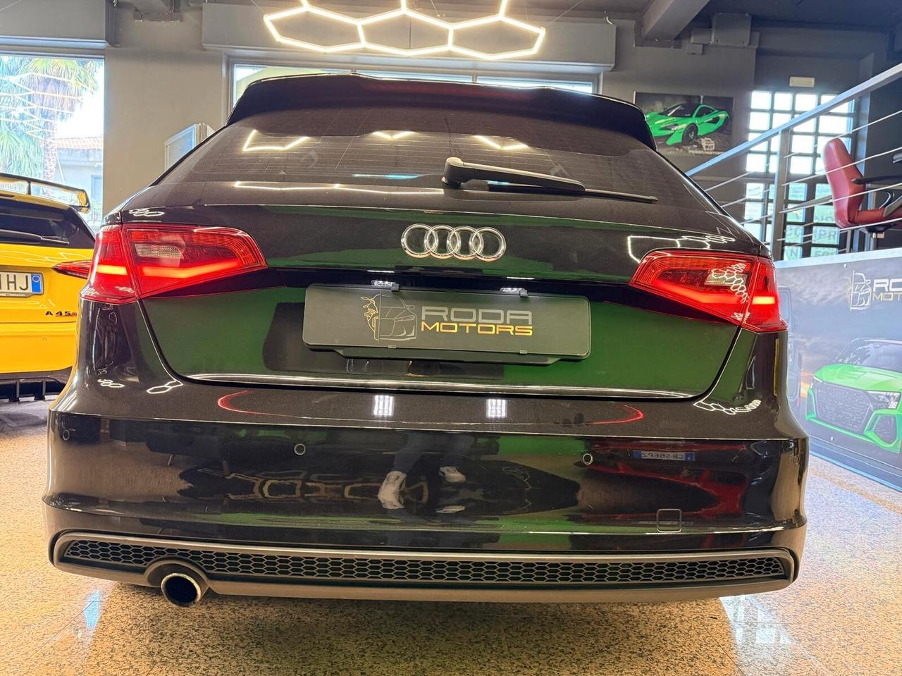 Audi A3 SPB CON TETTO 1.6 TDI S-Line