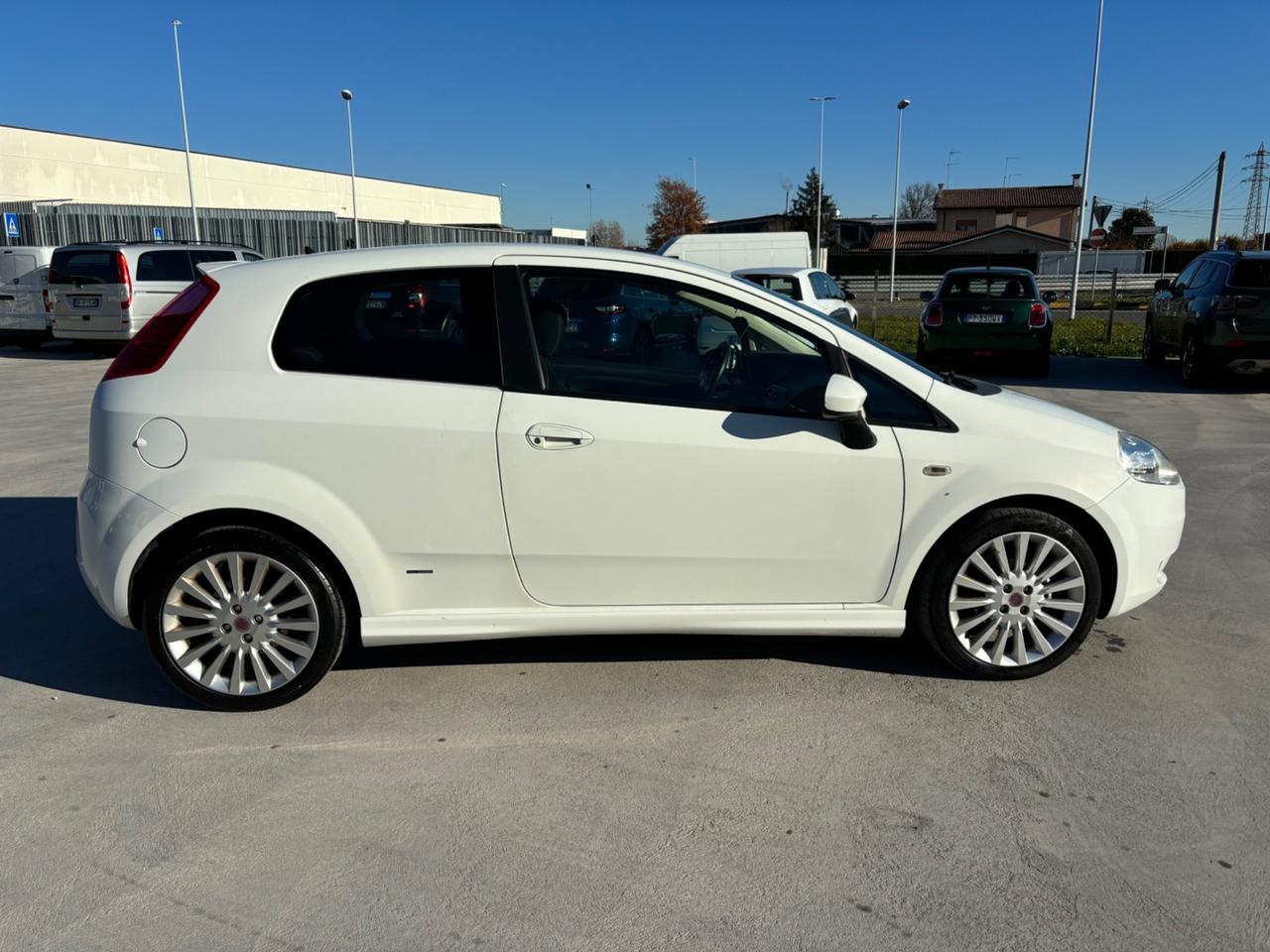 Fiat Grande Punto Grande Punto 1.4 Starjet 16V 3 porte Sport