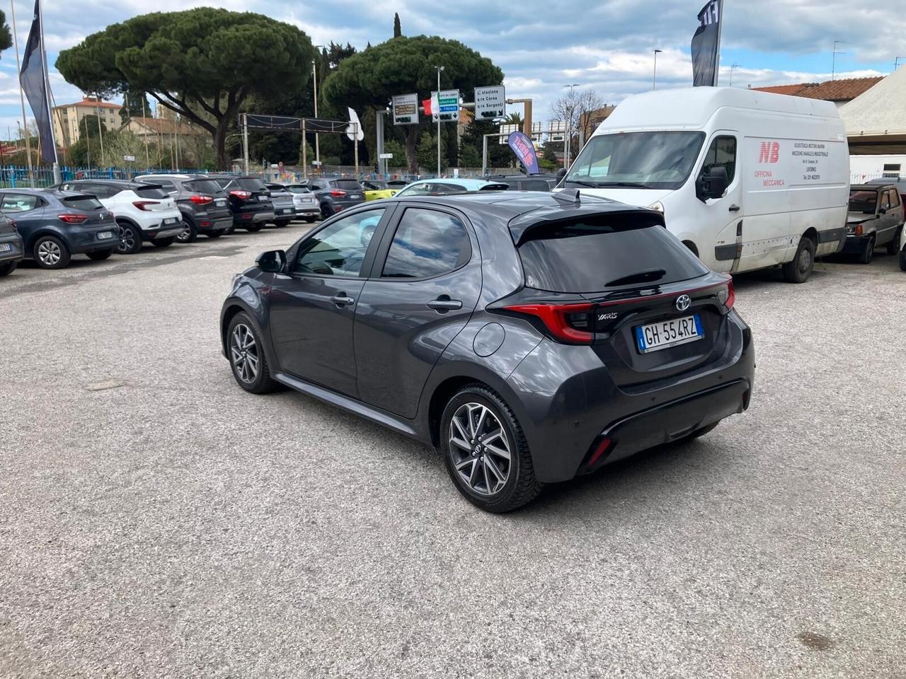 TOYOTA YARIS 1.5 Hybrid 5 Porte Lounge