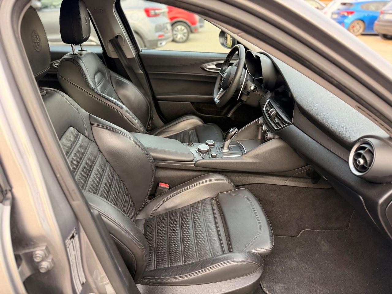 Alfa Romeo Giulia Veloce 2.2 Turbo #8037