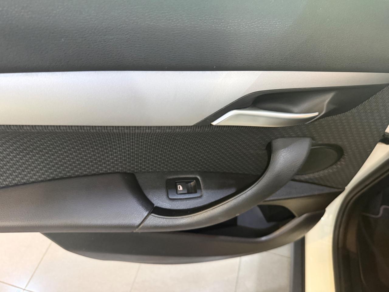 Bmw X2 sdrive18d Business X