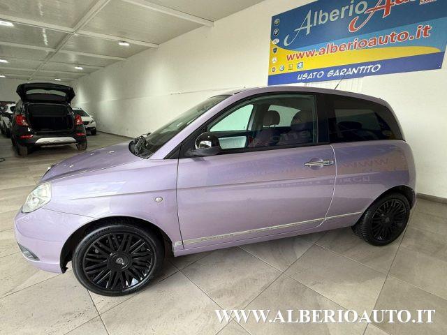 LANCIA Ypsilon 1.3 MJT 75 CV Versus