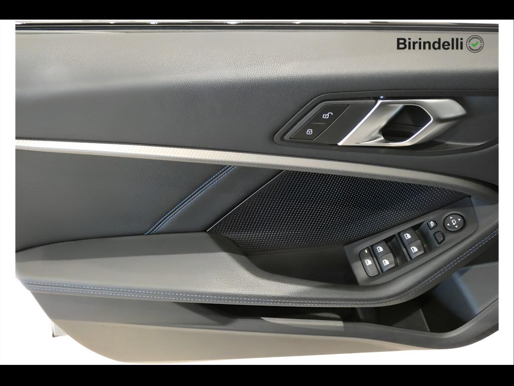 BMW Serie 1 (F40) - 118d 5p. Msport