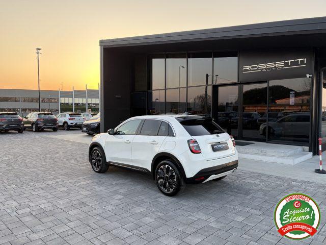 FIAT 600 Hybrid DCT MHEV La Prima ANCHE NEOPATENTATI