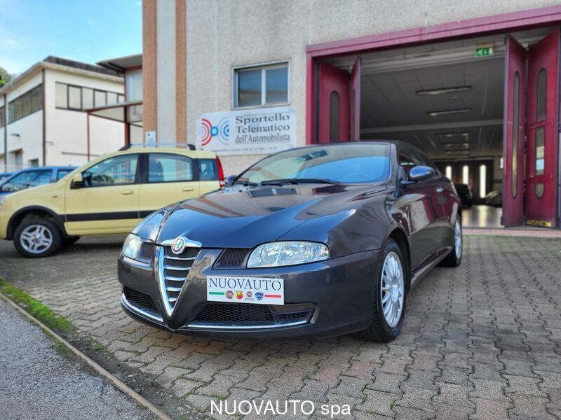 Alfa Romeo GT 1.9 JTDM 16V Distinctive