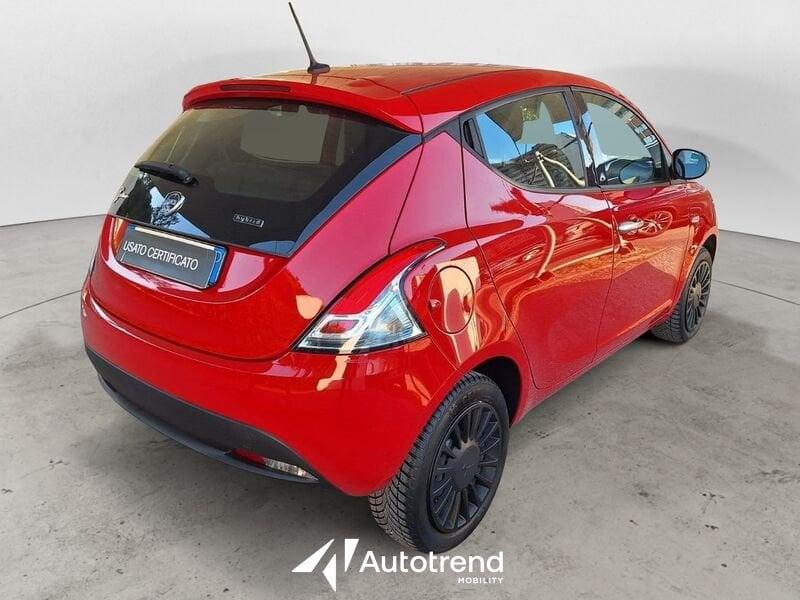 Lancia Ypsilon 1.0 FireFly 69 CV 5 porte S&S Hybrid Silver