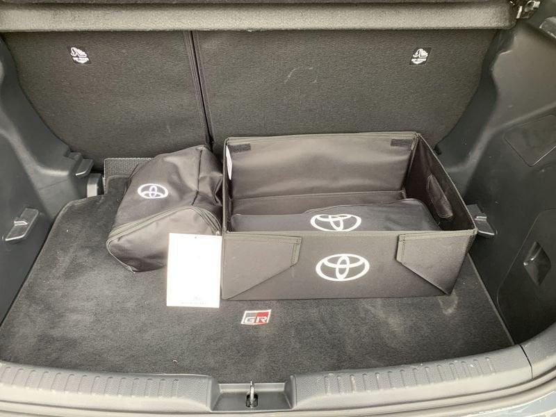 Toyota Yaris Hybrid 130 GR SPORT
