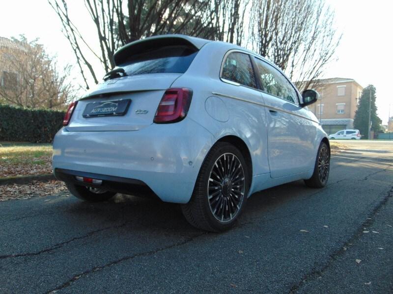 FIAT 500 (2020-->) 500e Berlina 42 kWh La Prima