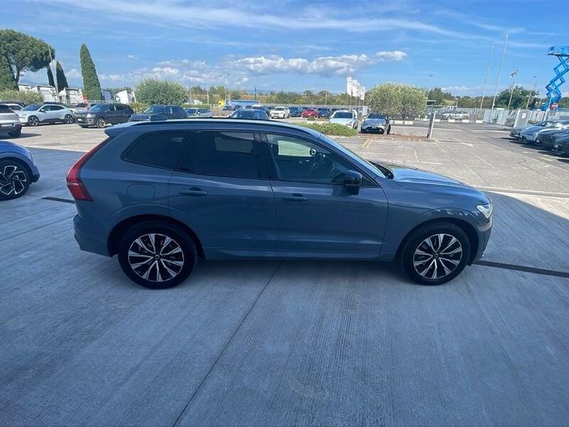 Volvo XC60 B4 D AWD automatico Plus Dark