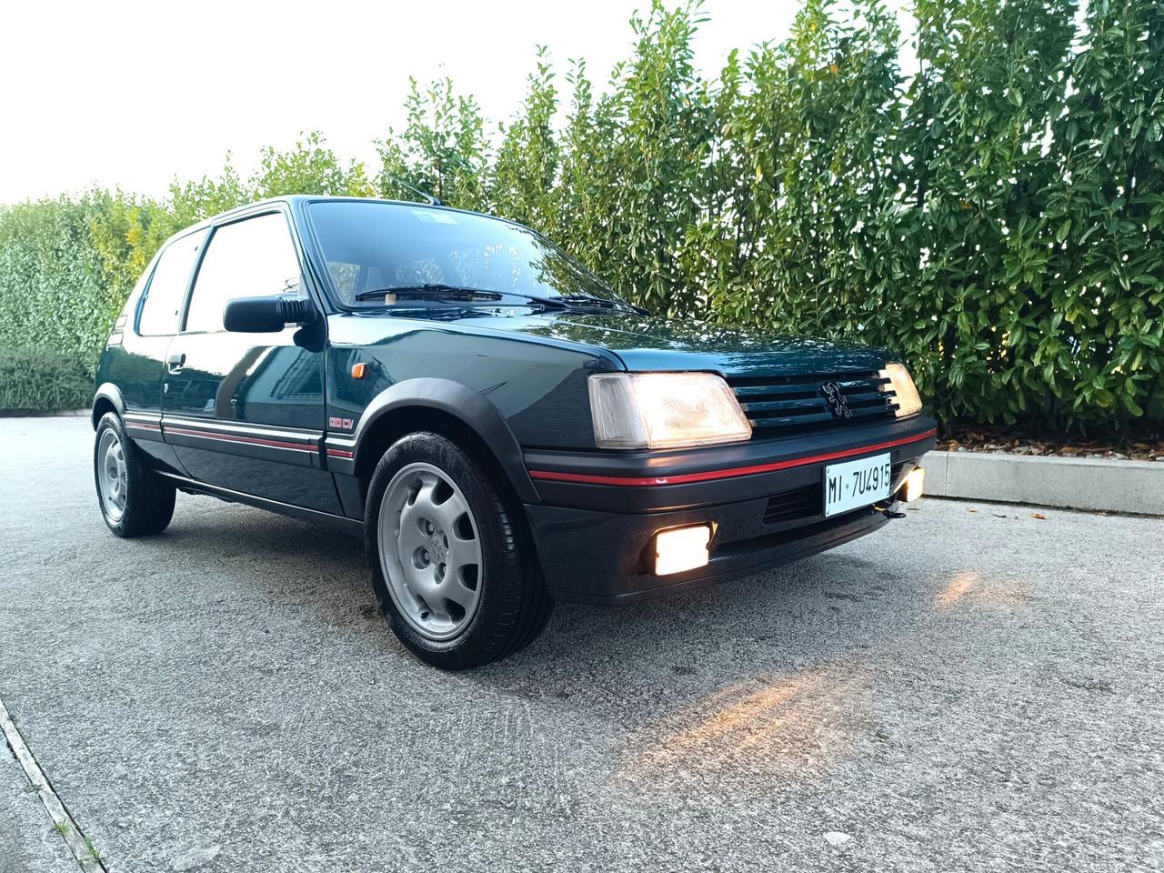 Peugeot 205 1.9 GTI Plus verde Sorrento