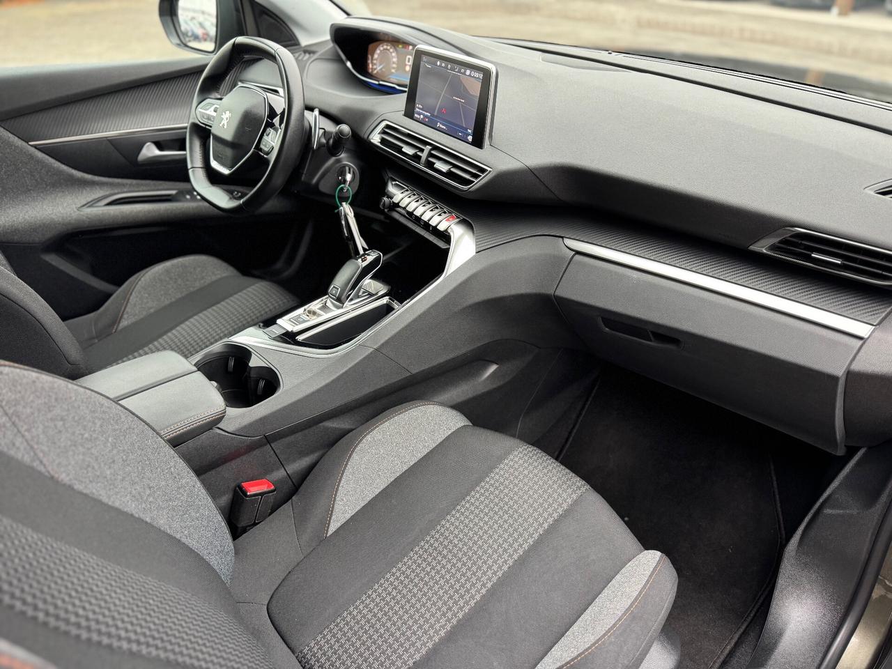 Peugeot 3008 BlueHDi 130 S&S EAT8