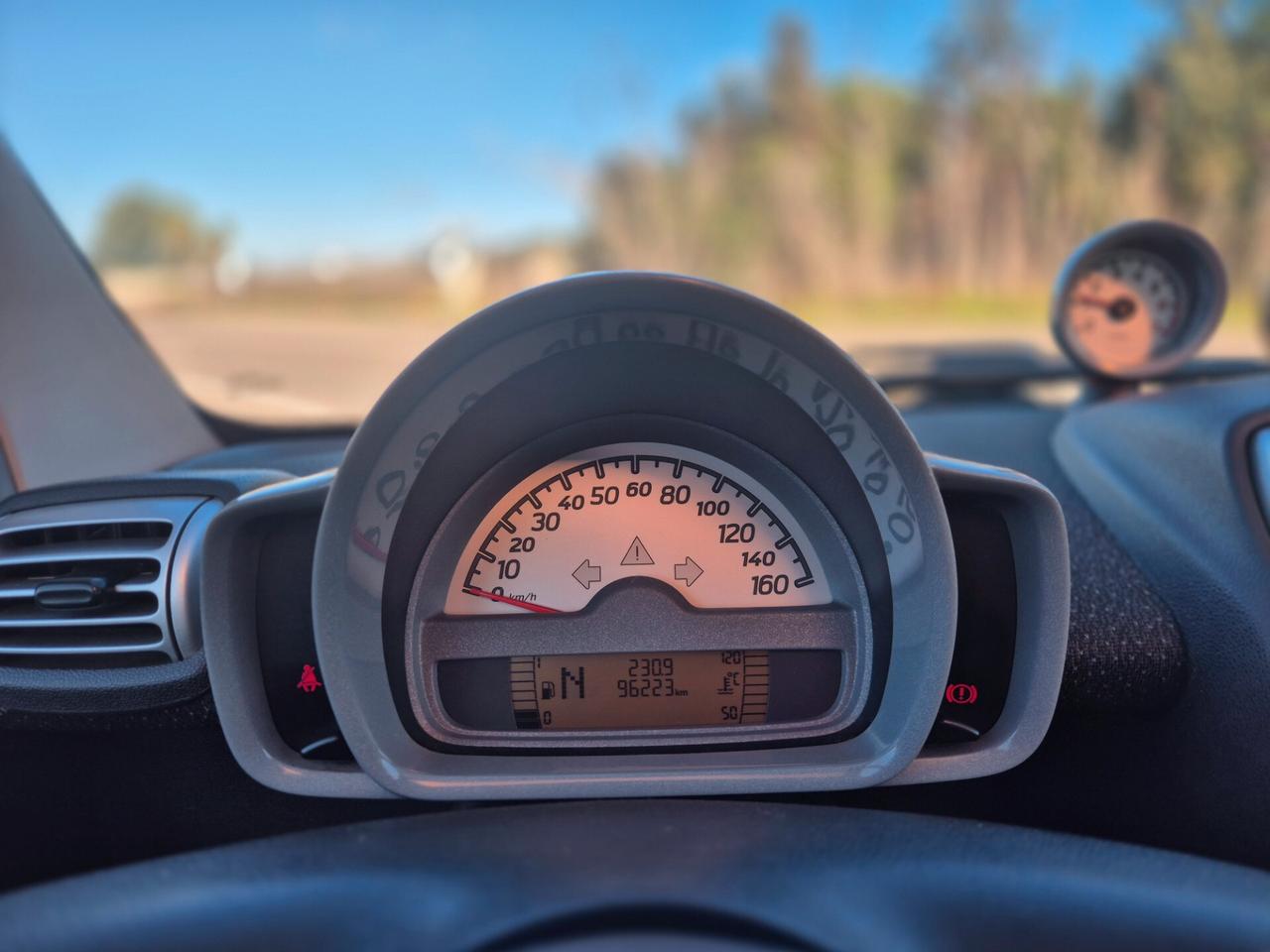 Smart ForTwo 1000 52 kW 96.000 KM