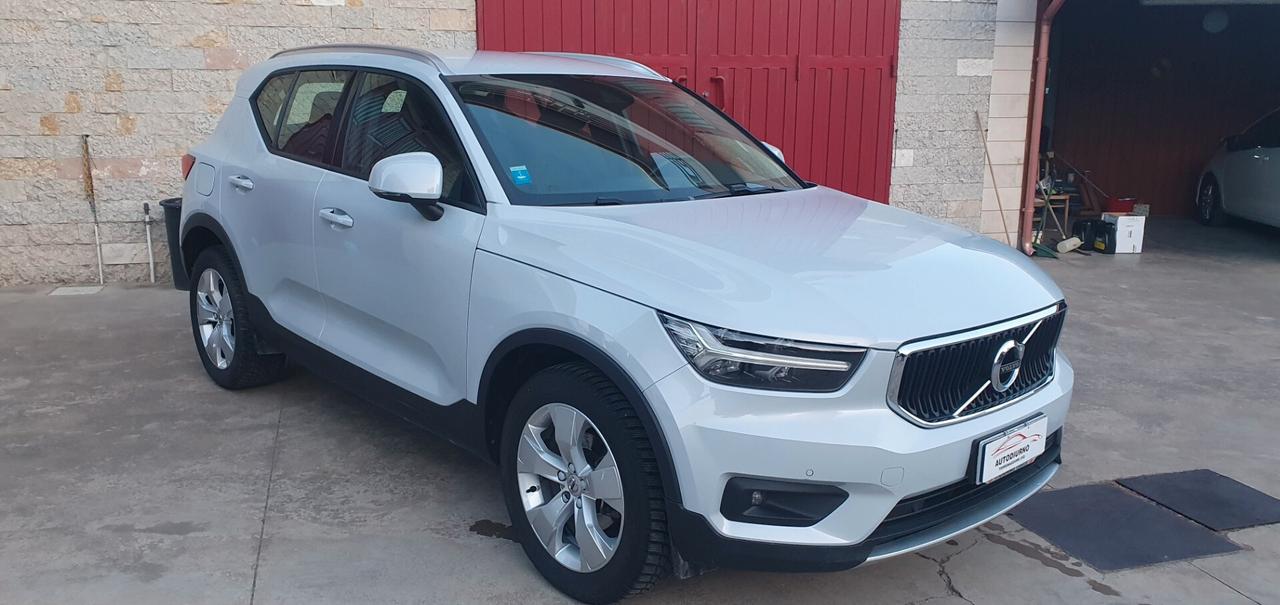 Volvo XC40 D3 R-design