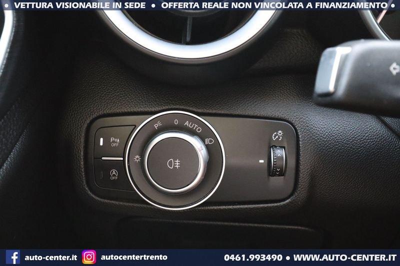 Alfa Romeo Giulia 2.0 Turbo AT8 200CV Super