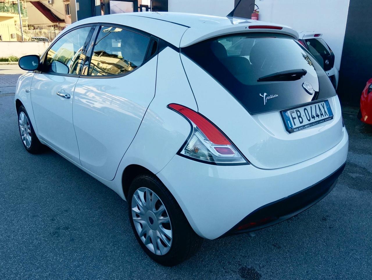 Lancia Ypsilon 1.2 EURO 6 110K KM