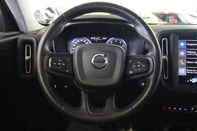 VOLVO XC40 T2 automatico Essential AUTOCARRO N1
