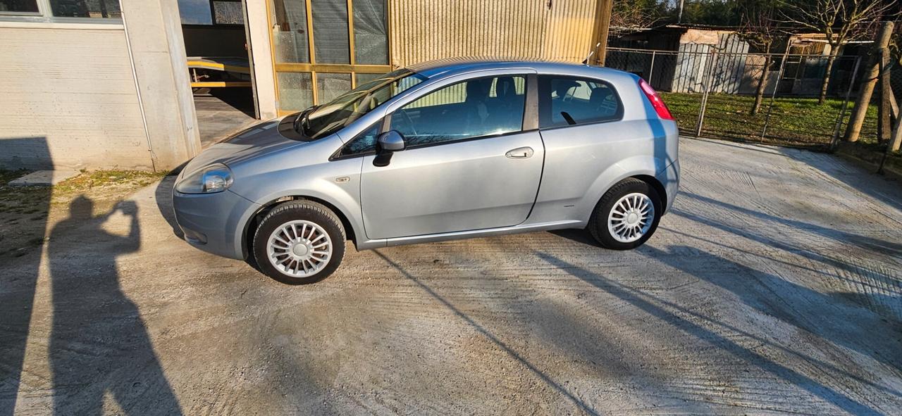 Fiat Grande Punto 1.2 Benzina NEOPATENTATI