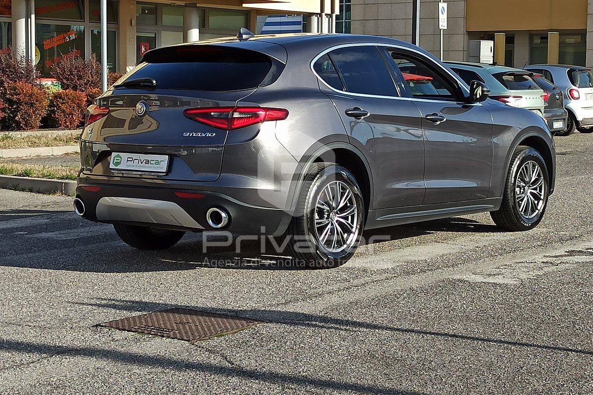 ALFA ROMEO Stelvio 2.2 Turbodiesel 210 CV AT8 Q4 Executive