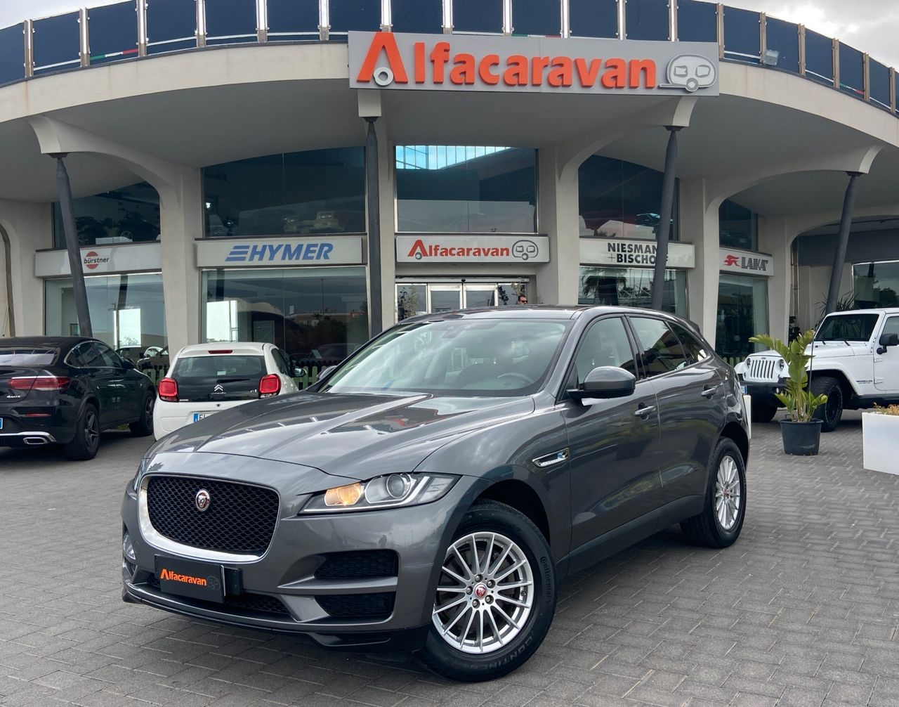 Jaguar F-Pace 2.0 D 180 CV AWD aut. Pure