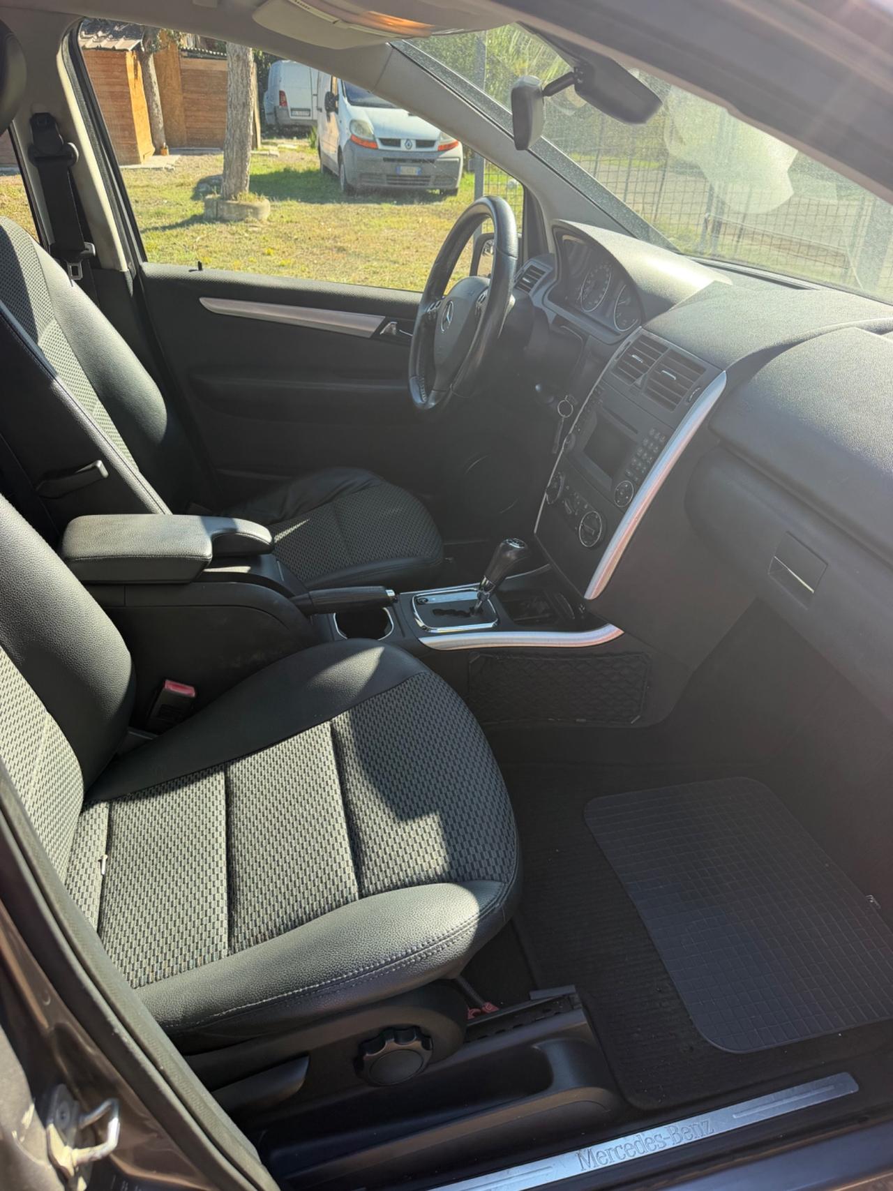 Mercedes-benz A 150 BlueEFFICIENCY Avantgarde