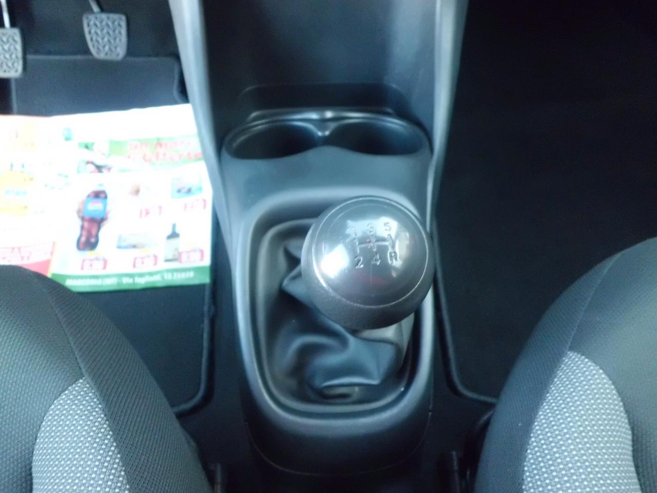 Toyota Aygo Connect 1.0 VVT-i 72 CV 5 porte x-clusiv red style MMT