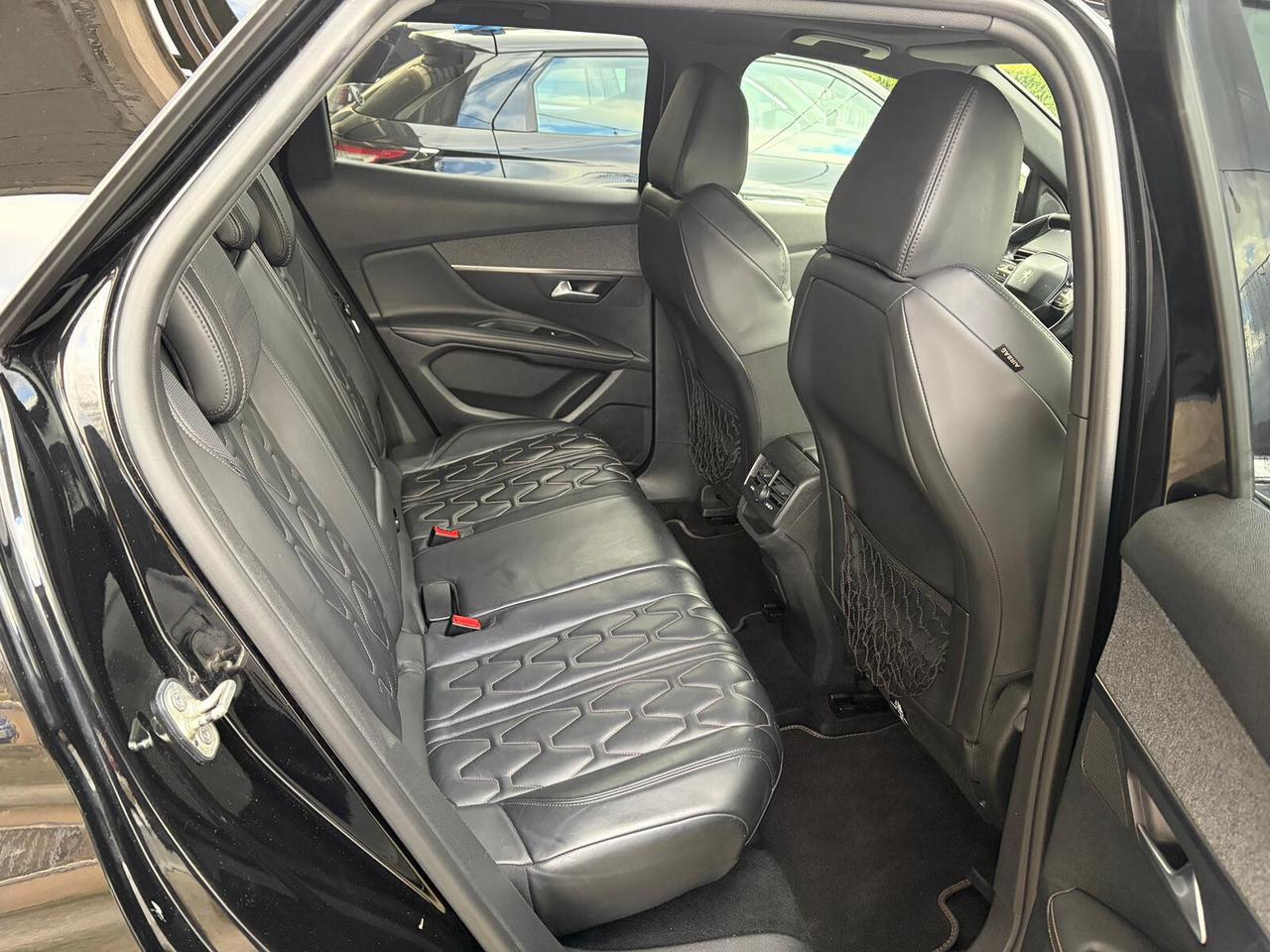 Peugeot 3008 1.6 BlueHDi 120cv tetto GT Line