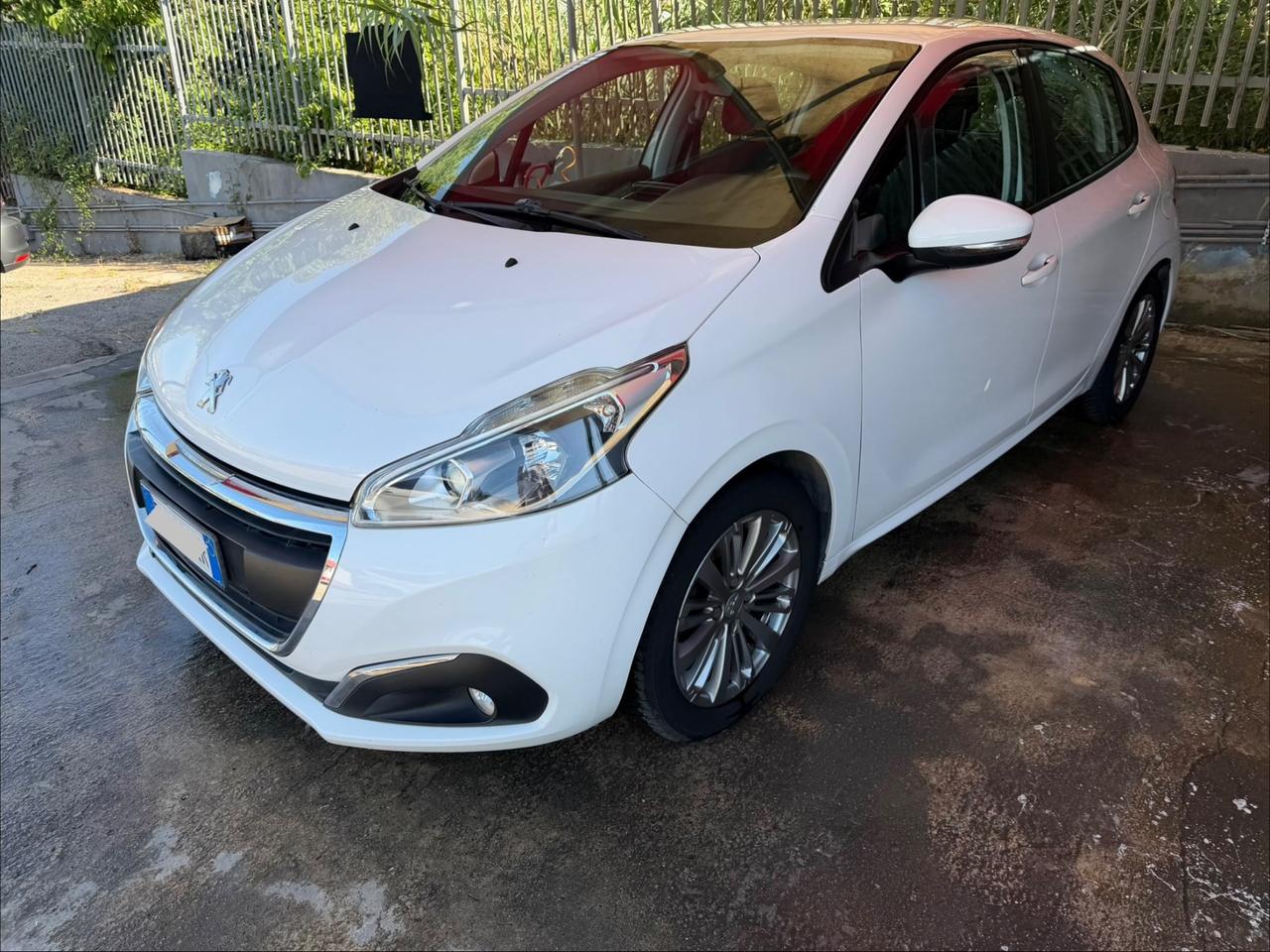 Peugeot 208 BlueHDi 75 5 porte Allure
