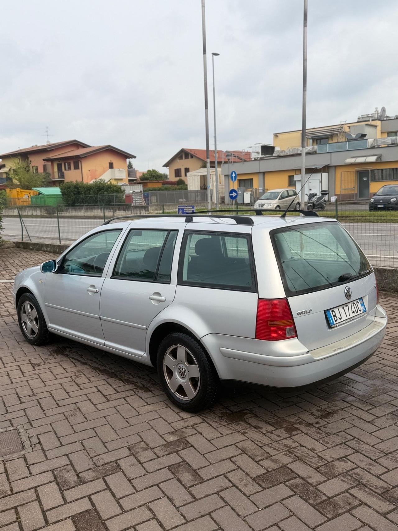Volkswagen Golf Variant 1.6 16V cat Highline