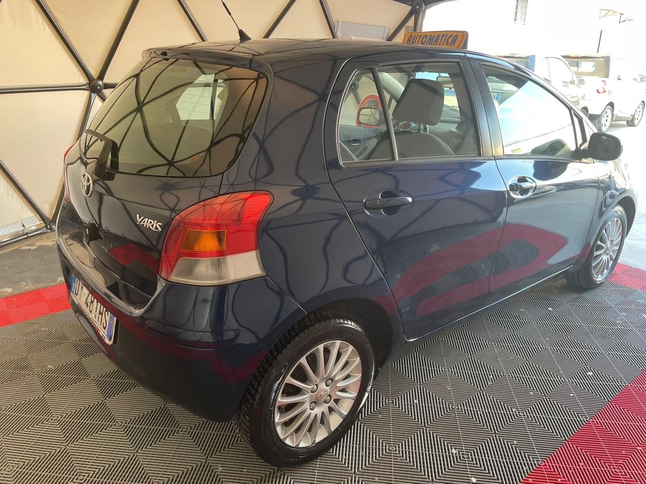 Toyota Yaris 1.4 D-4D DPF 5 porte Now