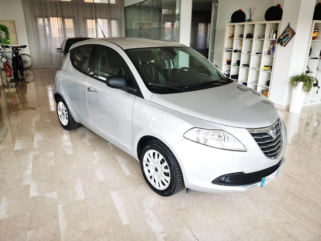 Lancia Ypsilon 1.2 SOLO 37.500 KM
