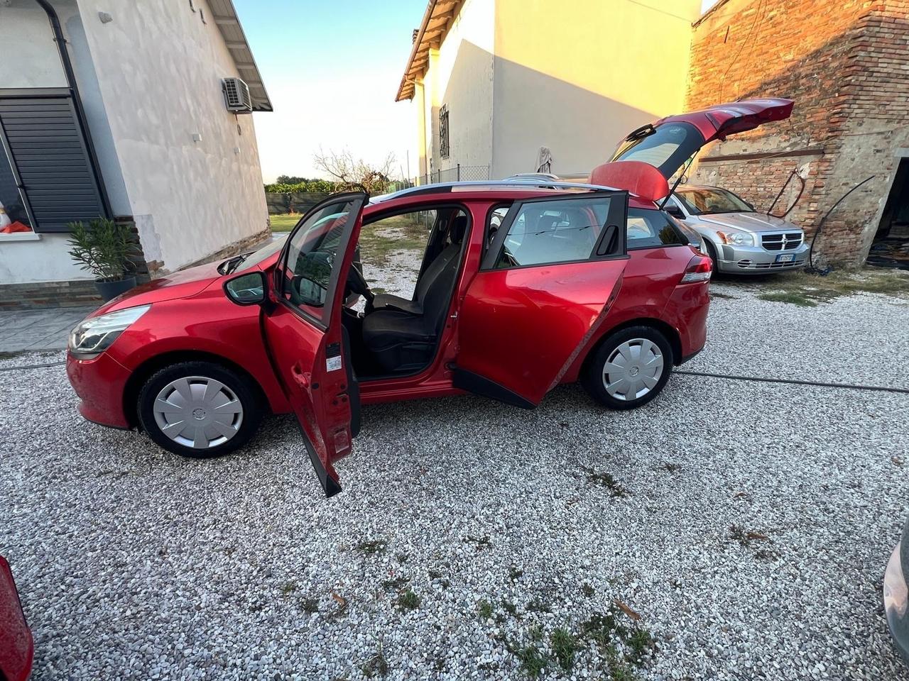 Renault Clio Sporter 1.5 dCi 8V 75CV Live