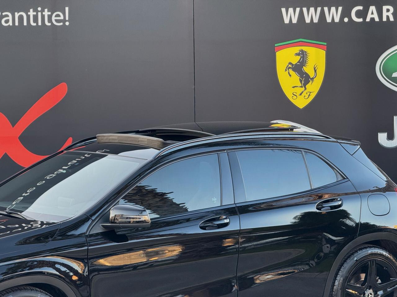 Mercedes-Benz GLA 200 d Premium AMG TETTO CAM