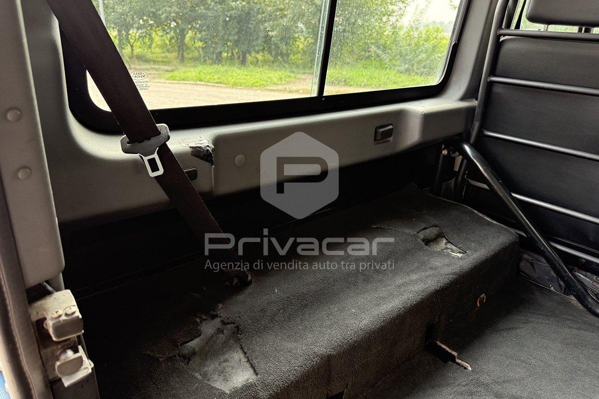 LAND ROVER Defender 90 2.4 TD4 Pick Up S