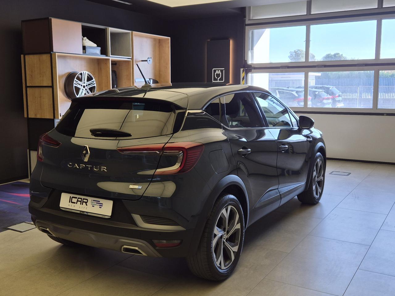 RENAULT Captur II 2019 - Captur 1.6 E-Tech full hybrid E-Tech Engineered 145cv auto