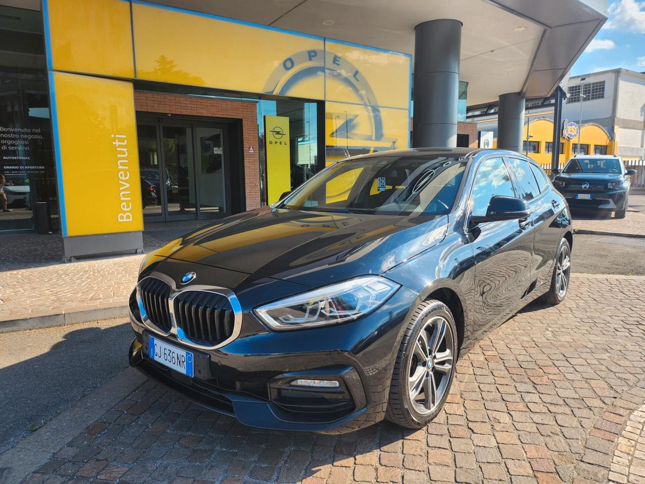 Bmw 118 120d 5p. Luxury