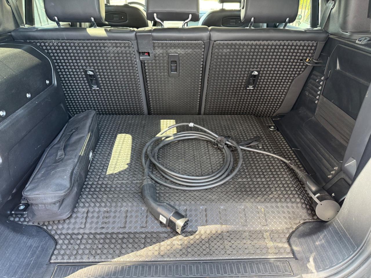 Land Rover Defender 110 2.0 si4 phev SE PHEV awd 4