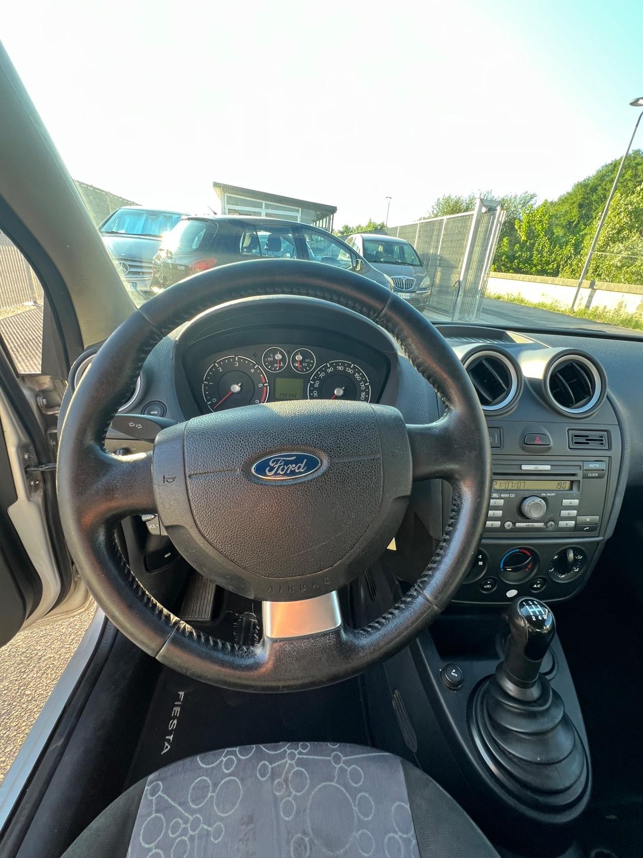 Ford Fiesta 1.4 TDCi 5p. Ghia