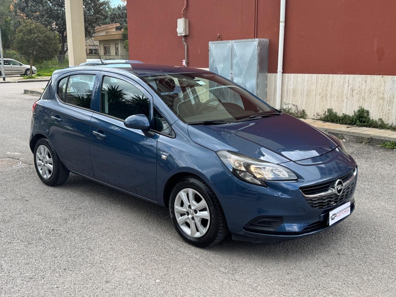 Opel Corsa 1.2 Coupé b-Color