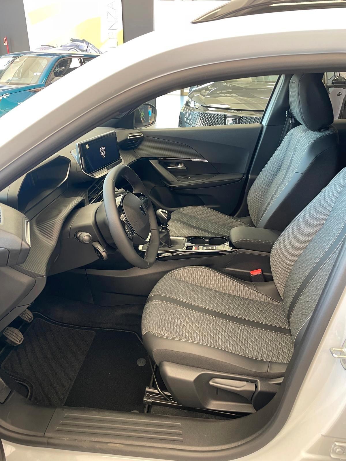 Peugeot 2008 PureTech 100 S&S Allure