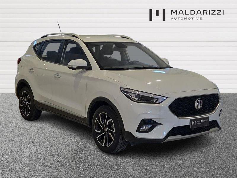 MG ZS Benzina MG ICE 1.5L MT LUX Dover White DARK interior