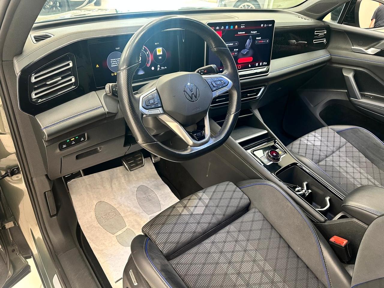 VOLKSWAGEN TIGUAN III 2024 1.5 etsi R-Line 150cv dsg IVA ESPOSTA