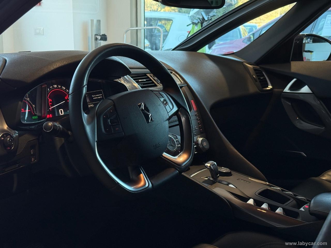 DS AUTOMOBILES DS 5 Hybrid 4x4 So Chic