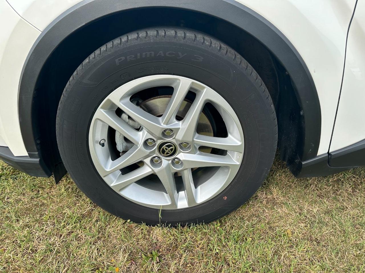 Toyota C-HR 1.8h Business e-cvt