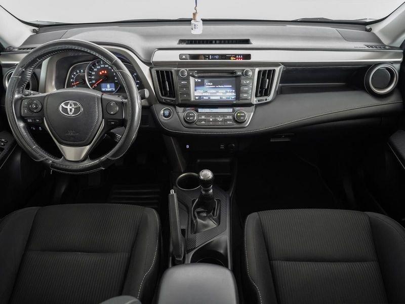 Toyota RAV4 RAV4 2.0 D-4D 2WD Style White Ed.