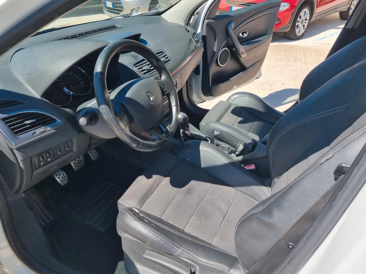Renault Megane Mégane Coupé 1.6 dCi 130CV Start&Stop GT Line